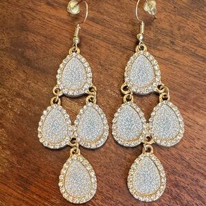 EUC silver/gold rhinestone glitter chandelier earrings